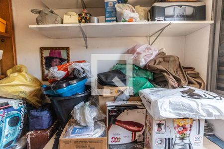 Casa à venda com 172m², 2 quartos e 4 vagasQuarto de serviço 1