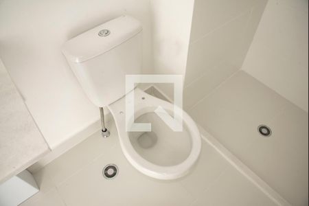 Banheiro de kitnet/studio à venda com 1 quarto, 27m² em Mirandópolis, São Paulo