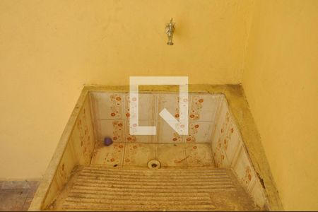 Casa para alugar com 80m², 2 quartos e 1 vaga Casa para alugar com 80m², 2 quartos e 1 vagaÁrea de Serviço
