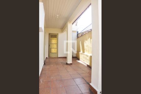 Casa para alugar com 80m², 2 quartos e 1 vaga Casa para alugar com 80m², 2 quartos e 1 vagaQuintal