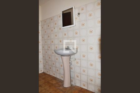 Casa para alugar com 80m², 2 quartos e 1 vaga Casa para alugar com 80m², 2 quartos e 1 vagaBanheiro