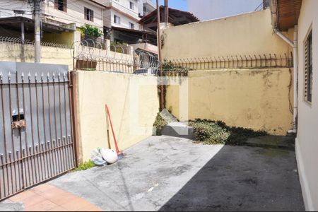Casa para alugar com 80m², 2 quartos e 1 vaga Casa para alugar com 80m², 2 quartos e 1 vagaGaragem