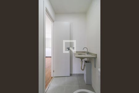 Banheiro de apartamento para alugar com 1 quarto, 48m² em Vila Militar, Barueri