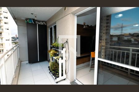 Sacada de apartamento à venda com 2 quartos, 50m² em Jardim Santa Teresinha, São Paulo
