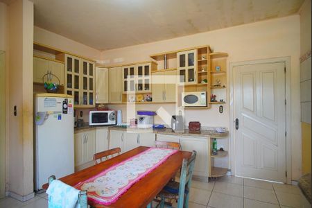 Casa à venda com 210m², 2 quartos e 4 vagas Casa à venda com 210m², 2 quartos e 4 vagasCozinha