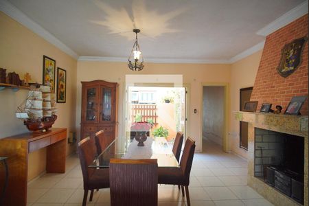 Sala de casa para alugar com 2 quartos, 210m² em Arroio da Manteiga, São Leopoldo