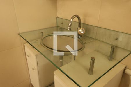 Banheiro de apartamento para alugar com 1 quarto, 66m² em Vila Nova Conceição, São Paulo