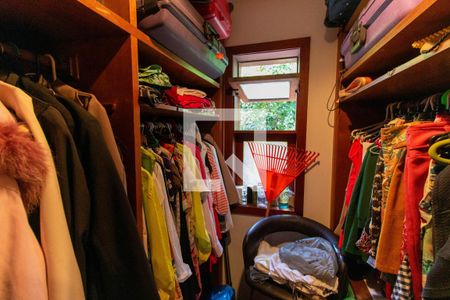 Casa à venda com 400m², 7 quartos e 5 vagasCloset da suíte 3