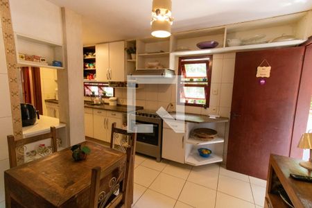 Casa à venda com 400m², 7 quartos e 5 vagasCozinha