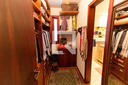 Casa à venda com 400m², 7 quartos e 5 vagasCloset da suíte 1