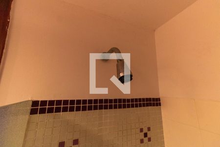 Casa à venda com 400m², 7 quartos e 5 vagasChuveiro da Suíte 1