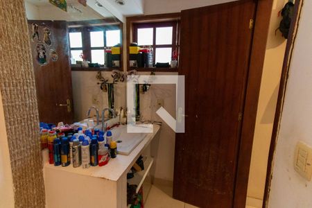 Casa à venda com 400m², 7 quartos e 5 vagasBanheiro da Suíte externa