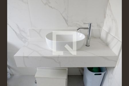 Casa para alugar com 392m², 5 quartos e 6 vagasBanheiro Social 1 - Cuba