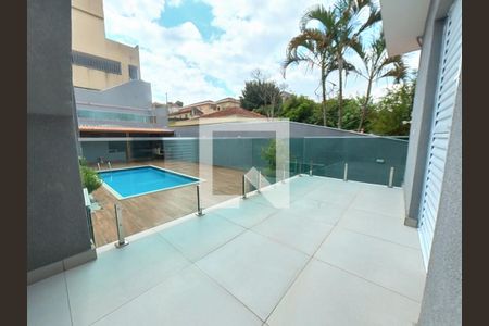 Casa para alugar com 392m², 5 quartos e 6 vagasVaranda Quarto 3