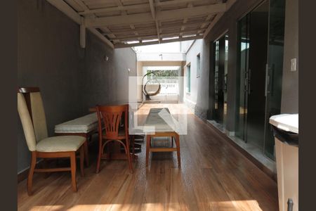 Casa para alugar com 392m², 5 quartos e 6 vagasSaída Corredor Externo