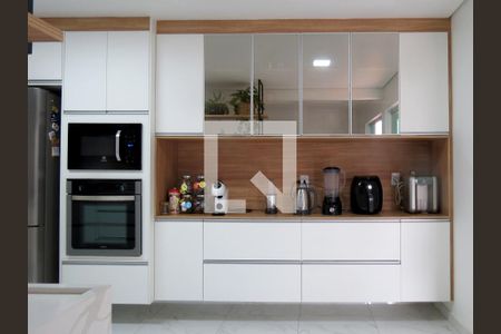 Casa para alugar com 392m², 5 quartos e 6 vagasCozinha - Armários