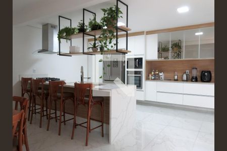 Casa para alugar com 392m², 5 quartos e 6 vagasCozinha