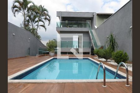 Casa para alugar com 392m², 5 quartos e 6 vagasÁrea comum - Piscina