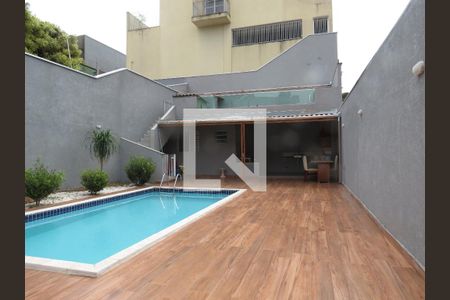 Casa para alugar com 392m², 5 quartos e 6 vagasÁrea comum - Piscina