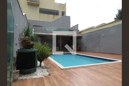 Casa para alugar com 392m², 5 quartos e 6 vagasÁrea comum - Piscina