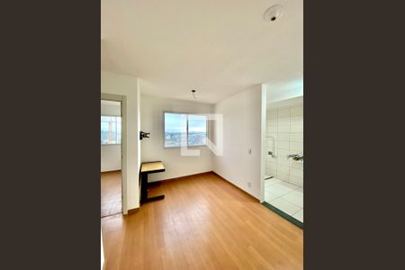 Sala de apartamento para alugar com 2 quartos, 49m² em Bonsucesso, Rio de Janeiro