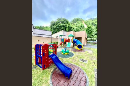 Apartamento para alugar com 49m², 2 quartos e sem vaga Apartamento para alugar com 49m², 2 quartos e sem vagaÁrea comum - Playground