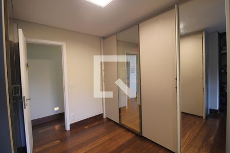 Suíte 1 de apartamento para alugar com 3 quartos, 195m² em Jardim Marajoara, São Paulo