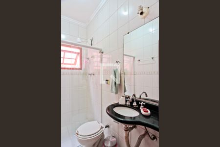 Casa à venda com 139m², 4 quartos e 2 vagasBanheiro