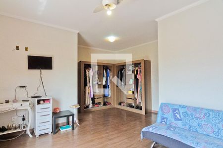 Casa à venda com 139m², 4 quartos e 2 vagasSuíte