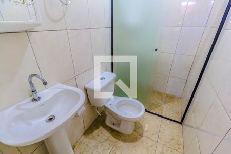 Banheiro de casa de condomínio para alugar com 1 quarto, 50m² em Nova Mirim, Praia Grande