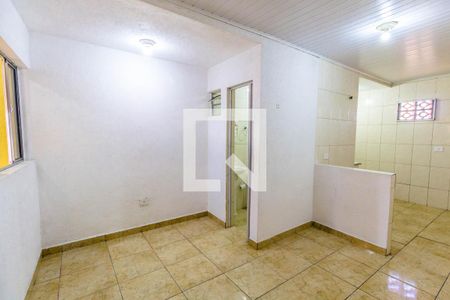 Sala de casa de condomínio para alugar com 1 quarto, 50m² em Nova Mirim, Praia Grande