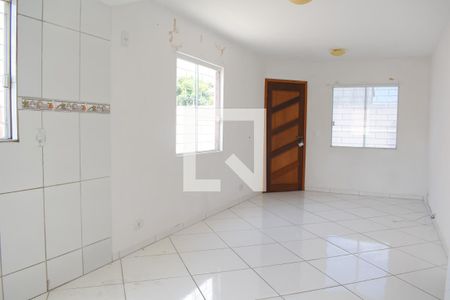 Casa de condomínio à venda com 50m², 2 quartos e 2 vagasSala/Cozinha