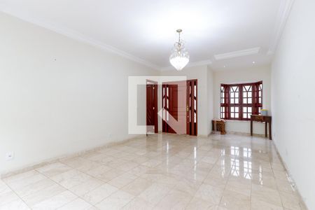 Sala 1 de casa para alugar com 5 quartos, 650m² em Horto Florestal, São Paulo