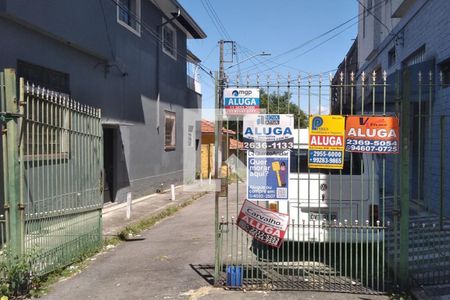 Casa à venda com 93m², 2 quartos e 1 vaga Casa à venda com 93m², 2 quartos e 1 vagaFachada