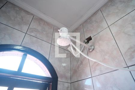 Casa à venda com 215m², 4 quartos e 4 vagas Casa à venda com 215m², 4 quartos e 4 vagasBanheiro 2