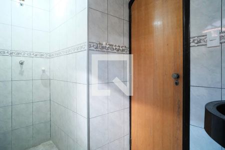 Casa à venda com 215m², 4 quartos e 4 vagas Casa à venda com 215m², 4 quartos e 4 vagasBanheiro 1