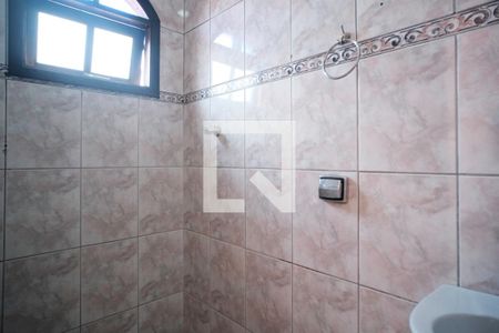 Casa à venda com 215m², 4 quartos e 4 vagas Casa à venda com 215m², 4 quartos e 4 vagasBanheiro 2