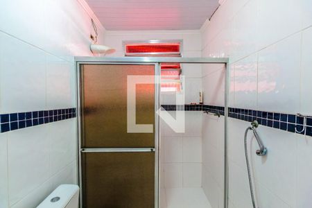 Banheiro de apartamento para alugar com 1 quarto, 50m² em Tupi, Praia Grande