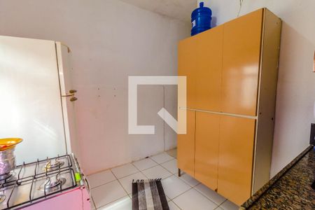Cozinha de apartamento para alugar com 1 quarto, 50m² em Tupi, Praia Grande
