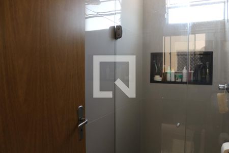 Apartamento à venda com 49m², 2 quartos e 1 vaga Apartamento à venda com 49m², 2 quartos e 1 vagaBanheiro