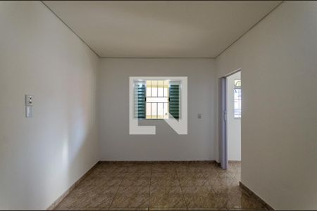 Sala de casa para alugar com 1 quarto, 34m² em Piqueri, São Paulo