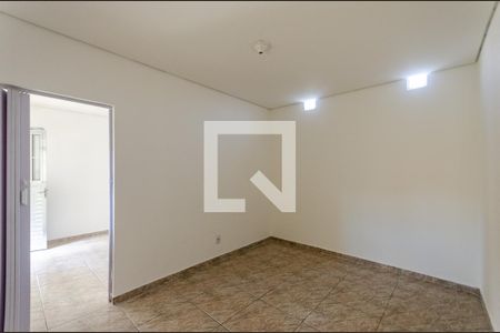 Sala de casa para alugar com 1 quarto, 34m² em Piqueri, São Paulo