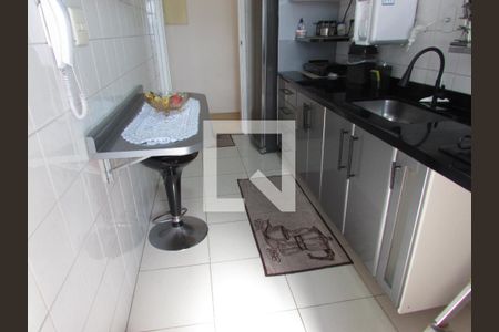 Apartamento para alugar com 58m², 2 quartos e 2 vagasCozinha