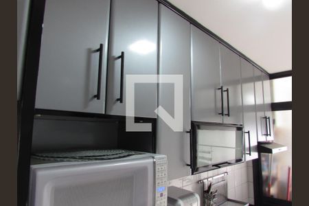 Cozinha - Armários de apartamento para alugar com 2 quartos, 58m² em Vila Andrade, São Paulo