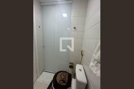 Apartamento para alugar com 58m², 2 quartos e 2 vagas Apartamento para alugar com 58m², 2 quartos e 2 vagasBanheiro