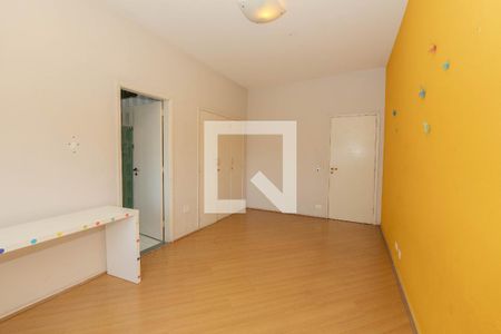 Apartamento à venda com 182m², 4 quartos e 2 vagasSuíte 1