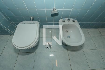 Apartamento à venda com 182m², 4 quartos e 2 vagasBanheiro