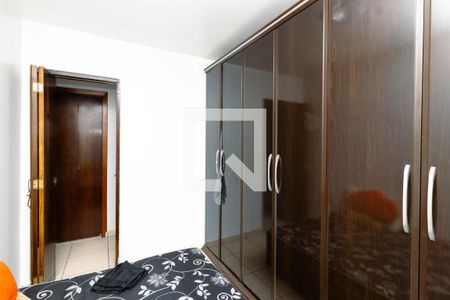 Quarto 1 de apartamento para alugar com 2 quartos, 38m² em Vila Silvia, São Paulo
