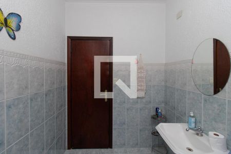 Lavabo de casa para alugar com 3 quartos, 198m² em Vila Paiva, São Paulo