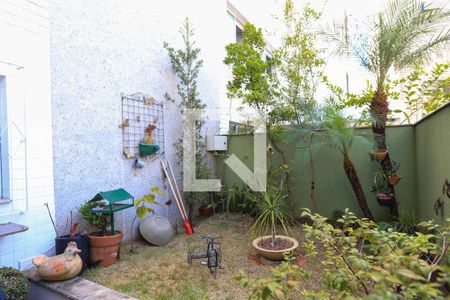 Apartamento à venda com 207m², 3 quartos e 3 vagas Apartamento à venda com 207m², 3 quartos e 3 vagasÁrea Gourmet